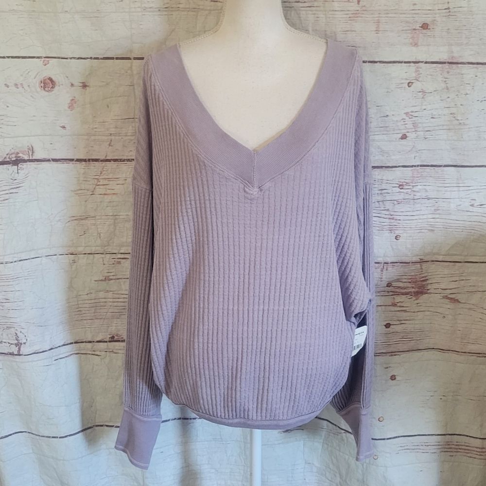 Free People Lilac V Neck Thermal Top Size Large NWT